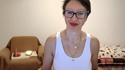 Emma online show from July 25, 9:22 pm