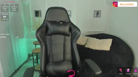 CALL ME BELLA online show from November 21, 4:03 am