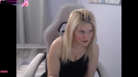 Snapshot of bellastar84 chatting on September 30, 12:55 pm Starr40 online show from September 30, 12:55 pm
