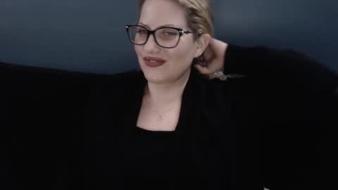 Snapshot of bellastar84 chatting on February 10, 8:10 pm Starr40 online show from February 10, 8:10 pm