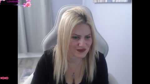Snapshot of bellastar84 chatting on October 1, 1:05 pm Starr40 online show from October 1, 1:05 pm
