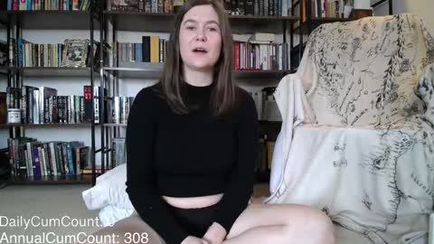 BellaStrange69 online show from March 10, 5:39 pm