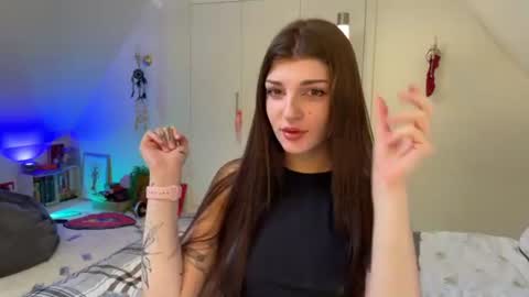 Bella online show from June 27, 6:58 am