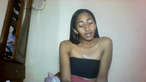 belle_annah online show from July 28, 3:59 am