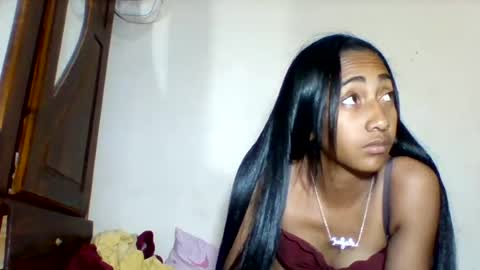 belle_annah online show from July 22, 2:51 pm