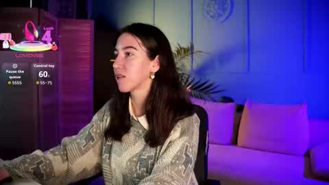 Snapshot of belle_via chatting on September 25, 3:55 pm Bella online show from September 25, 3:55 pm