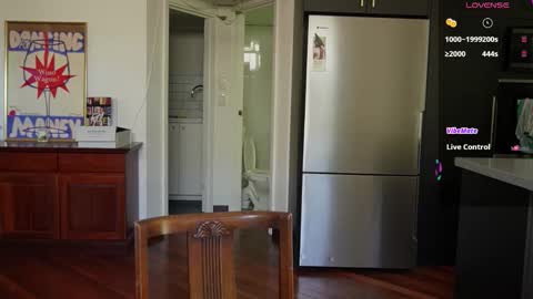 BELLE   online show from January 12, 5:45 am