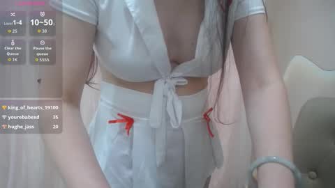 Belly online show from February 3, 6:40 am