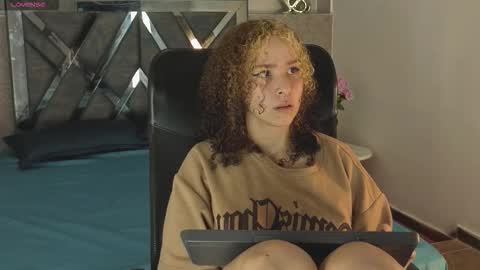 benny_wilson online show from December 22, 4:59 am