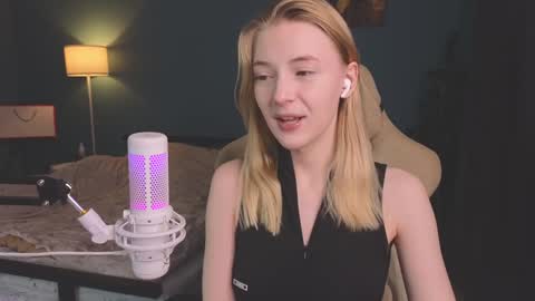 Alice online show from January 14, 5:23 pm