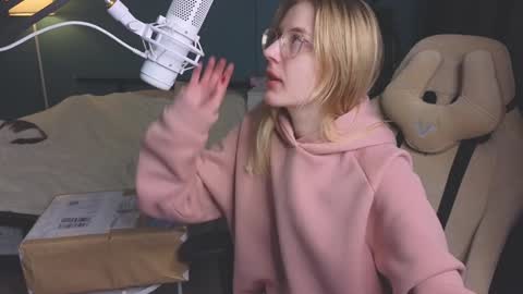 Alice online show from January 5, 10:53 am