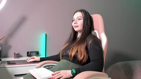 BeriesNiks online show from February 16, 2:32 pm