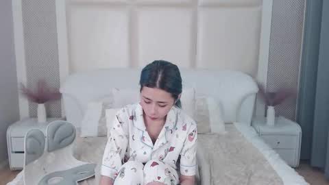 berniceafra online show from September 12, 2:45 am