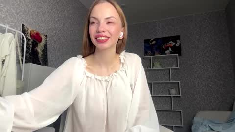 Snapshot of berry_buns chatting on October 15, 5:10 am Sofia online show from October 15, 5:10 am