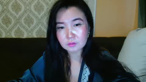 Snapshot of bet_lu chatting on December 8, 10:19 am Bet Lu online show from December 8, 10:19 am