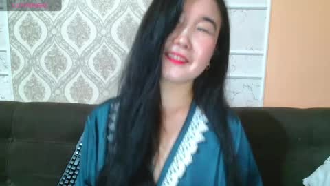 Snapshot of bet_lu chatting on February 18, 6:48 am Bet Lu online show from February 18, 6:48 am
