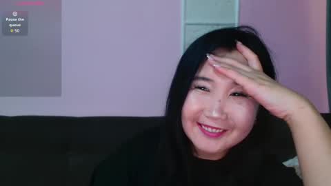 Snapshot of bet_lu chatting on October 14, 8:39 am Bet Lu online show from October 14, 8:39 am
