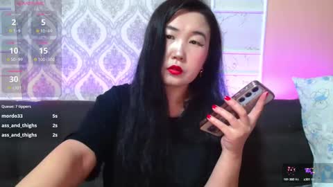 Snapshot of bet_lu chatting on February 28, 3:37 pm Bet Lu online show from February 28, 3:37 pm