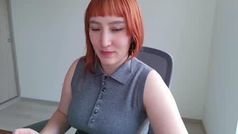 Elizabeth   online show from July 30, 10:43 pm