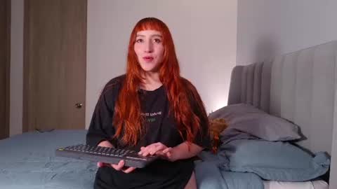 Elizabeth   online show from July 22, 11:50 pm