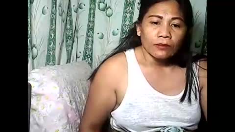 betty_83 online show from March 2, 12:36 pm