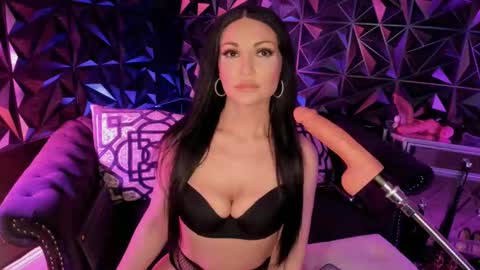 Snapshot of bettybishop chatting on October 15, 3:42 am NatashaxoBangs online show from October 15, 3:42 am