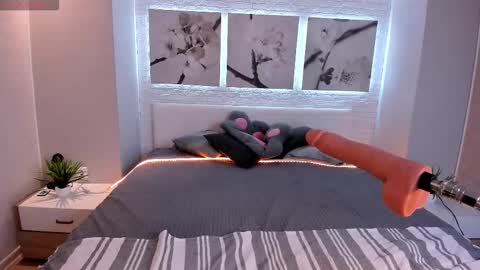 Betty online show from September 9, 8:41 pm