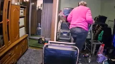 BeverlyQCynia online show from December 4, 12:07 pm