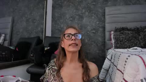 Snapshot of bianca_bella_ chatting on January 15, 8:16 pm BESHA... online show from January 15, 8:16 pm