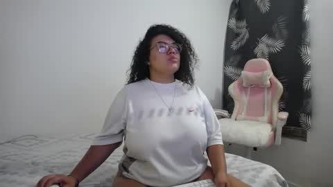 Snapshot of bianca_boobs chatting on February 12, 8:06 am Bianca Tuesday to Sunday from 2am to 6am UTC-5 online show from February 12, 8:06 am