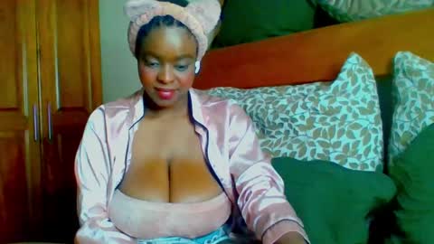 bianca ebony online show from February 6, 6:35 pm