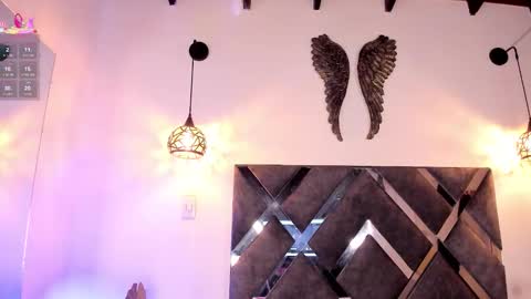 Snapshot of bianca_zaens1 chatting on October 16, 12:08 pm B I A N C A online show from October 16, 12:08 pm