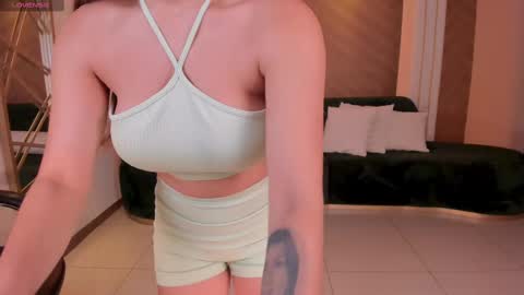 Snapshot of biancapierce_ chatting on March 11, 11:12 am Bianca Pierce online show from March 11, 11:12 am