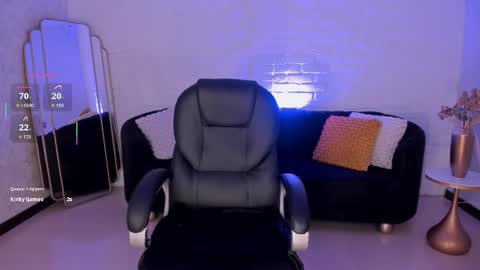Snapshot of biancapierce_ chatting on September 15, 2:14 pm Bianca Pierce online show from September 15, 2:14 pm