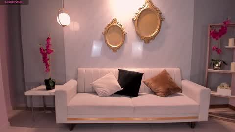 Snapshot of biancapierce_ chatting on February 6, 10:58 am Bianca Pierce online show from February 6, 10:58 am