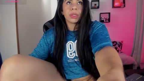 Biancastrong.. IGThebiancastrong online show from June 11, 2:44 am
