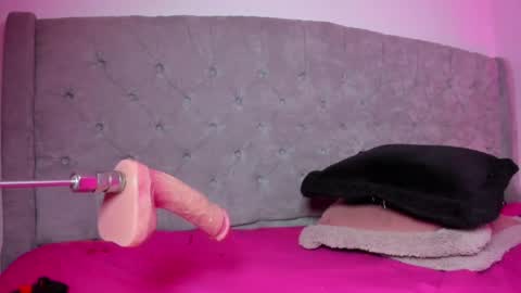 Biannca Diaz online show from June 3, 2:55 pm