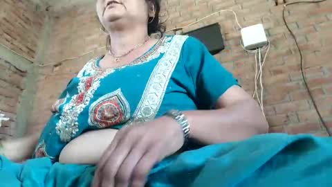 Mona online show from March 5, 8:32 am