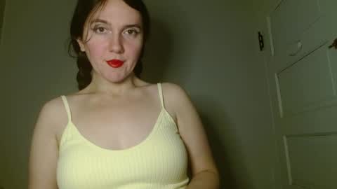 Isabella online show from January 6, 4:05 am