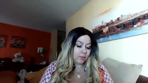 Snapshot of bigbreastsabrina chatting on January 9, 6:47 pm BIG BREAST SABRINA online show from January 9, 6:47 pm