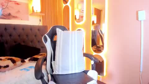 bigcandyy_q online show from March 26, 6:31 pm