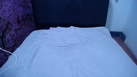 Snapshot of bigg_boobs_xxx chatting on October 20, 7:00 am Sunny online show from October 20, 7:00 am