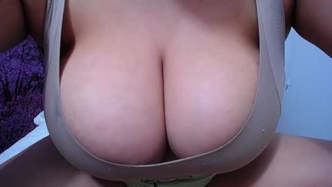  Sunny   online show from July 15, 1:43 am