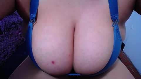  Sunny   online show from December 18, 3:11 am