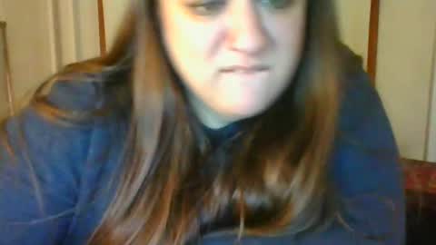 Snapshot of bigwheeliestyle chatting on December 17, 2:55 am Lady of the WHEEL online show from December 17, 2:55 am