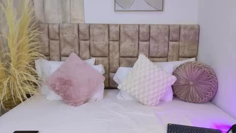 Snapshot of biiancasimons_ chatting on September 19, 11:26 pm online show from September 19, 11:26 pm