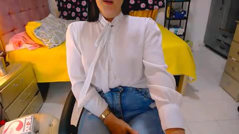 bittermomxxx online show from April 22, 5:10 pm