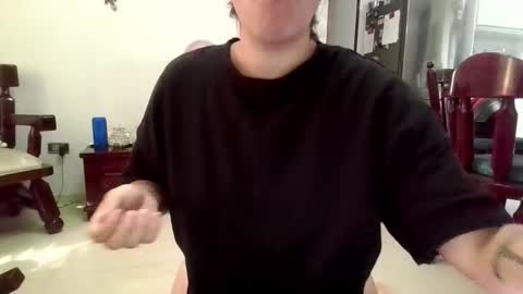 Mary online show from November 10, 6:47 pm