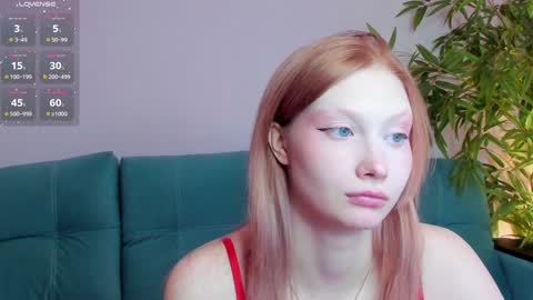Snapshot of bjliki chatting on December 10, 4:17 pm Merlizz Ana Emma online show from December 10, 4:17 pm