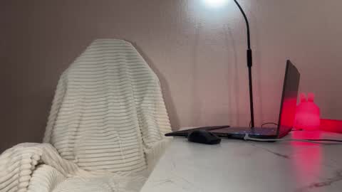 Snapshot of black_alex_ chatting on September 27, 5:20 pm Alexandra online show from September 27, 5:20 pm